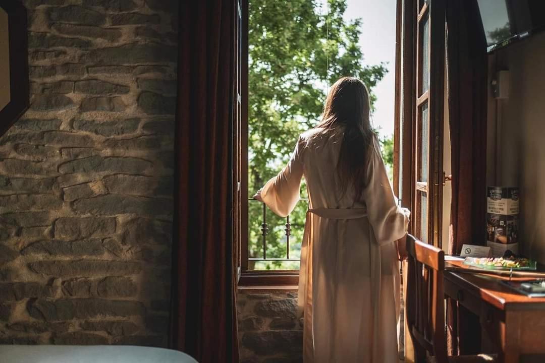 La Locanda Del Borgo Torrechiara Bagian luar foto